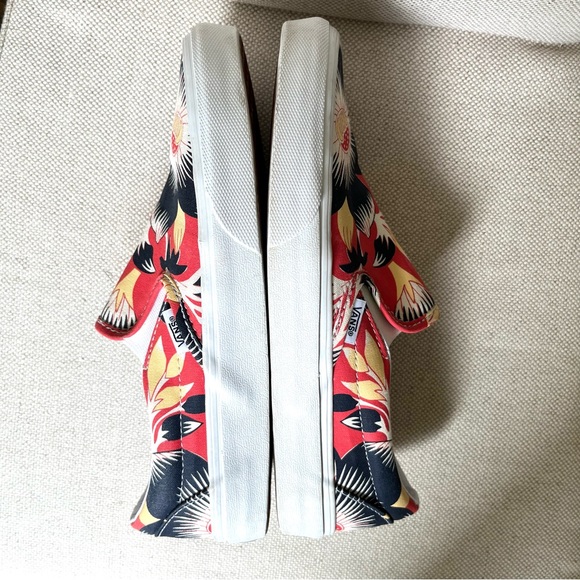 Vans for J. Crew Unisex classic slip-on shoes (size Women’s 9 or men’s 7.5) - Picture 15 of 16